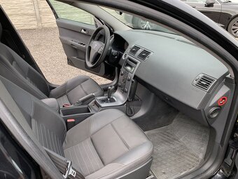 VOLVO V50 2.4 D5 MOMENTUM A/T SPORT - 10