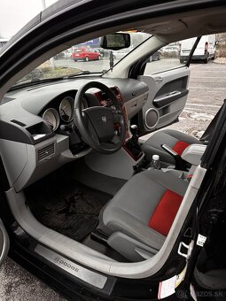 Dodge caliber - 10