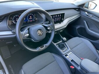 Škoda Octavia 4 Com. 2.0TDi ČR+1.maj. Car Play - 10