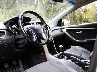 Hyundai i30 CW 1.6 CRDi 136 Family - 10