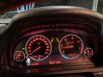 BMW 730d - 10