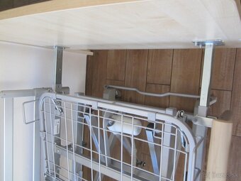 Polohovateľná elektrická posteľ - 10