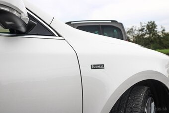 Škoda Superb Combi 2.0 TDI CR Business - 10