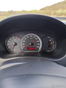 Suzuki Swift 1.3 - 10