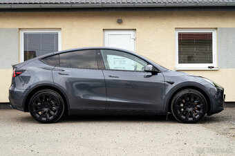 Tesla Model Y 75kWh Long Range AWD - 10