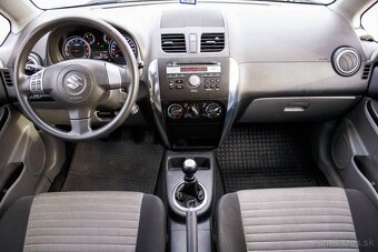 Suzuki SX4 1.5 GLX Urban Line - 10