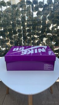 Nike SB Dunk Low x Supreme Rammellzee - 10