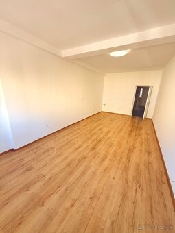 Predám 3 izbový byt v Brezne - Mazorníkovo - 10