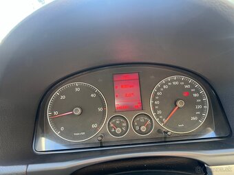 Volkswagen Touran 2.0 TDI, 125kw - 10