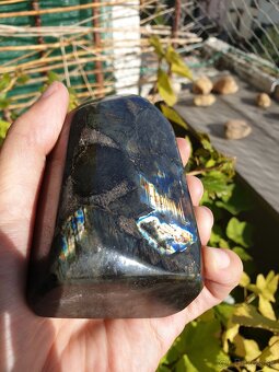 Labradorit - přes 0,5 Kg (multispektrální) - 10