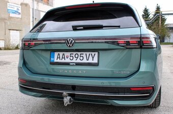 Volkswagen Passat Variant 1.5 TSI eHybrid ELEGANCE - 10