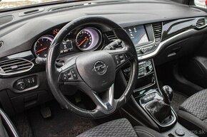 Opel Astra 1.4 turbo benzín 110 kw, ročník 2017 - 10