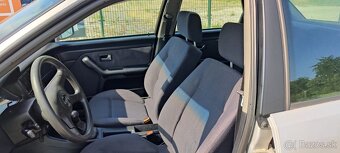 Audi 80 1.6 i - 10