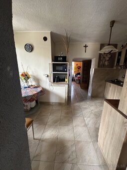 Na predaj starší 4-izbový rodinný dom s prístavbou v Košicia - 10