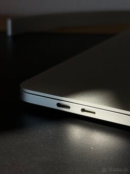 MacBook Pro 13" (2019) – i5, 128 GB, 8 GB RAM - 10