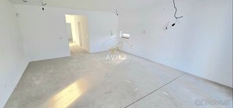 TOP NA PREDAJ: skolaudovaný 4 izbový rodinný dom (A) na poze - 10