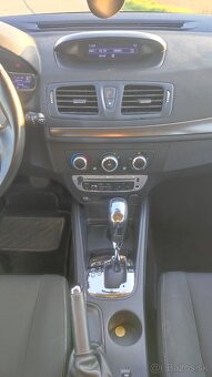 Predám Renault Megane 1.5dci AUTOMAT. - 10