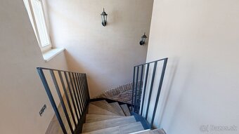 Obchodný priestor v centre Trnavy – novozrekonštruovaný s hi - 10