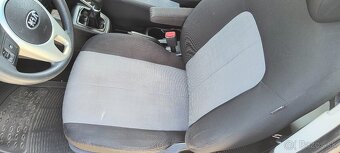 KIA VENGA - 10