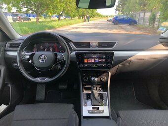Skoda Superb combi 2.0TDI DSG 2022 - 10
