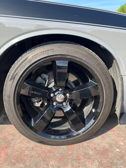 Dodge Challenger 5,7 HEMI — rok 2017 — 276 kW — manuál - 10