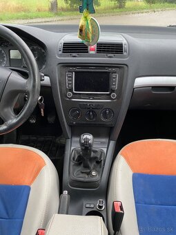 Škoda Octavia 2 1,6 MPI - 10