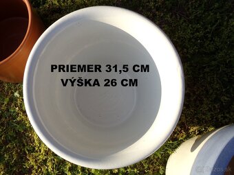 ČREPNÍKY, BONSAJ, OBALY NA KVETY - RETRO - 10