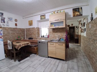 Eladó Mónosbélen felújított családi ház 9000 m2 telekkel - 10