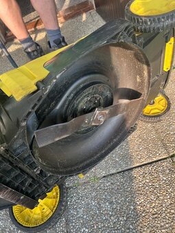Akumulátorová kosačka KARCHER LMO 36-40 - 10