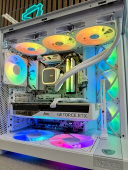 Ryzen 7 9800x3D•RTX 5070 Ti 16GB•32GB RAM•2TB SSD•850W - 10