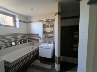 Krásny dom v kúpeľnom meste - 10