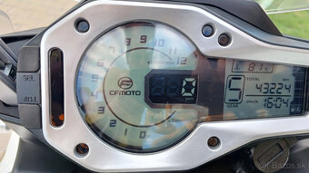CF Moto 650 MT - 10