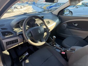 Renault Mégane 1.6 16V Expression - 10
