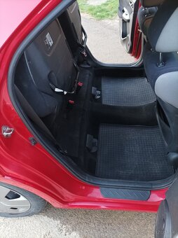 Honda Civic 2.2  103kW ZNÍŽENÁ CENA - 10