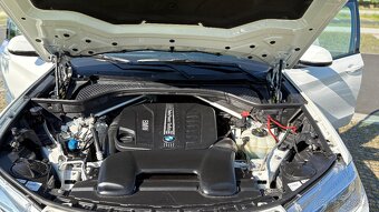BMW X5 (f15) 30d x-drive, M-packet, 190 kw, originál tažné - 10