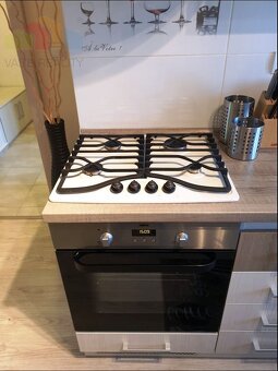  Na prenájom moderný zariadený 2-izbový byt po kompletnej  - 10