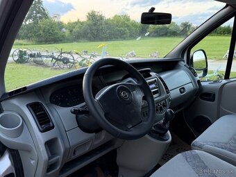 Opel Vivaro Life 2.5 Cdti 145ps • 9- miestný buss • - 10