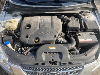 KIA Ceed 1.6 CRDi 2010 - 10