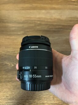 Canon EOS 2000D - 10