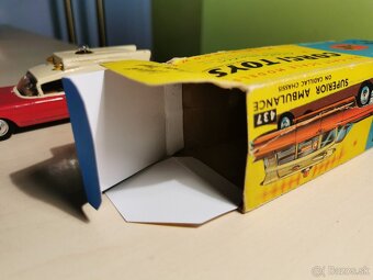 Corgi toys Ambulancia - 10