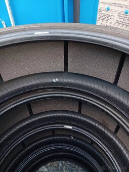 Pirelli Pzero 245/40R20 99Y 2019 - 10