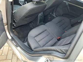 Škoda Octavia 2 Combi 2,0TDI 103KW 140"PS Elegance - 10