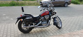 Honda Shadow VT600C Custom - 10