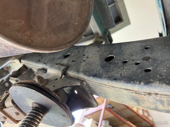 Nissan navara d22 - 10