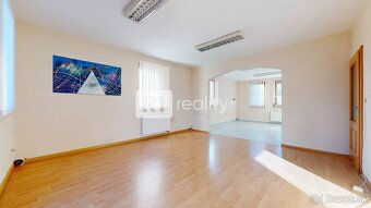 Lukratívna 7 izb. nehnuteľnosť / Floreát Piešťany - 10