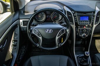 Hyundai i30 CW 1.6i CRDi VGT Family - 10