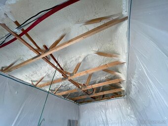 ZATEPLENIE STRIEKANOU PUR PENOU – PODKROVIE, GARÁŽ, DOM - 10