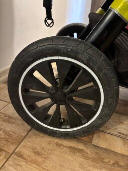 Pettite&mars street + - 10