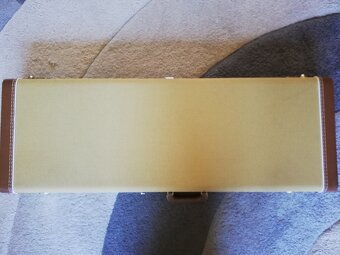 Fender Stratocaster SRV - 10