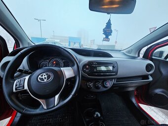 Toyota Yaris - 10